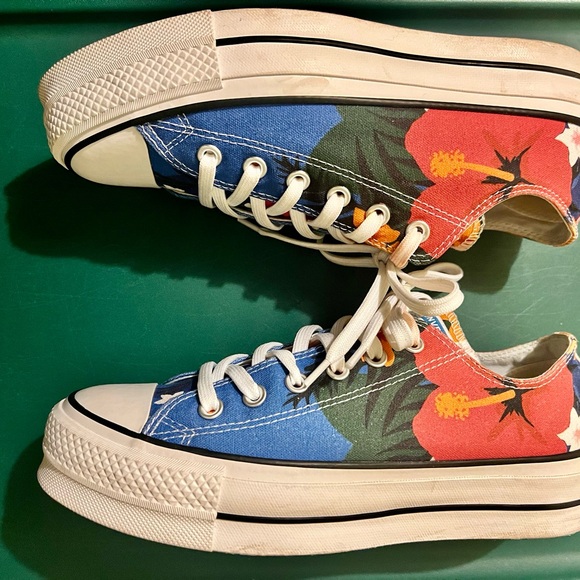 Cute, Colorful, Converse!! - Picture 4 of 6